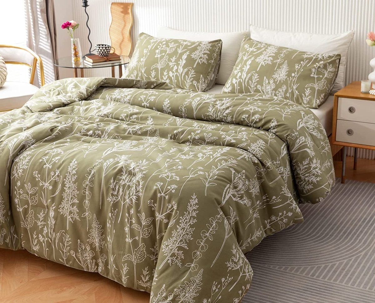 Enchanting Blooms: Luxuriously Soft 3 - Piece Floral Comforter Bedding Set - Any Linen
