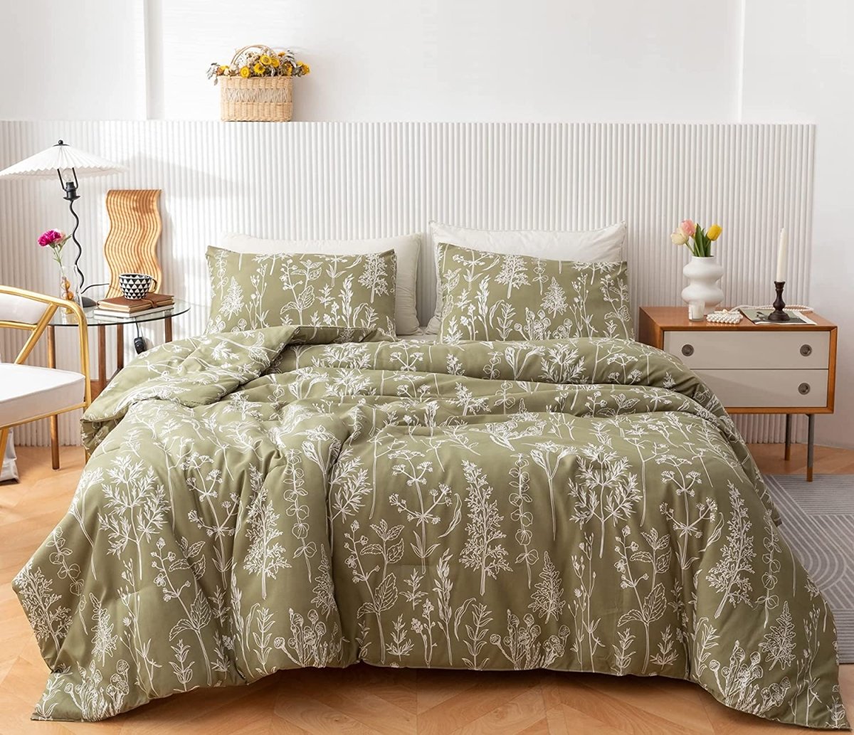 Enchanting Blooms: Luxuriously Soft 3 - Piece Floral Comforter Bedding Set - Any Linen