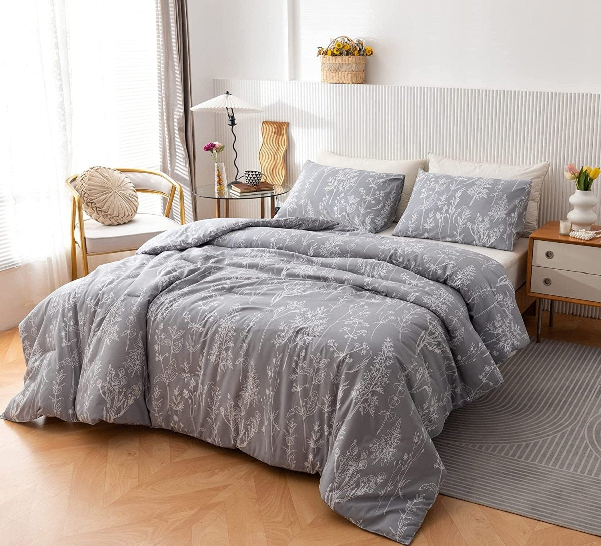 Enchanting Blooms: Luxuriously Soft 3 - Piece Floral Comforter Bedding Set - Any Linen