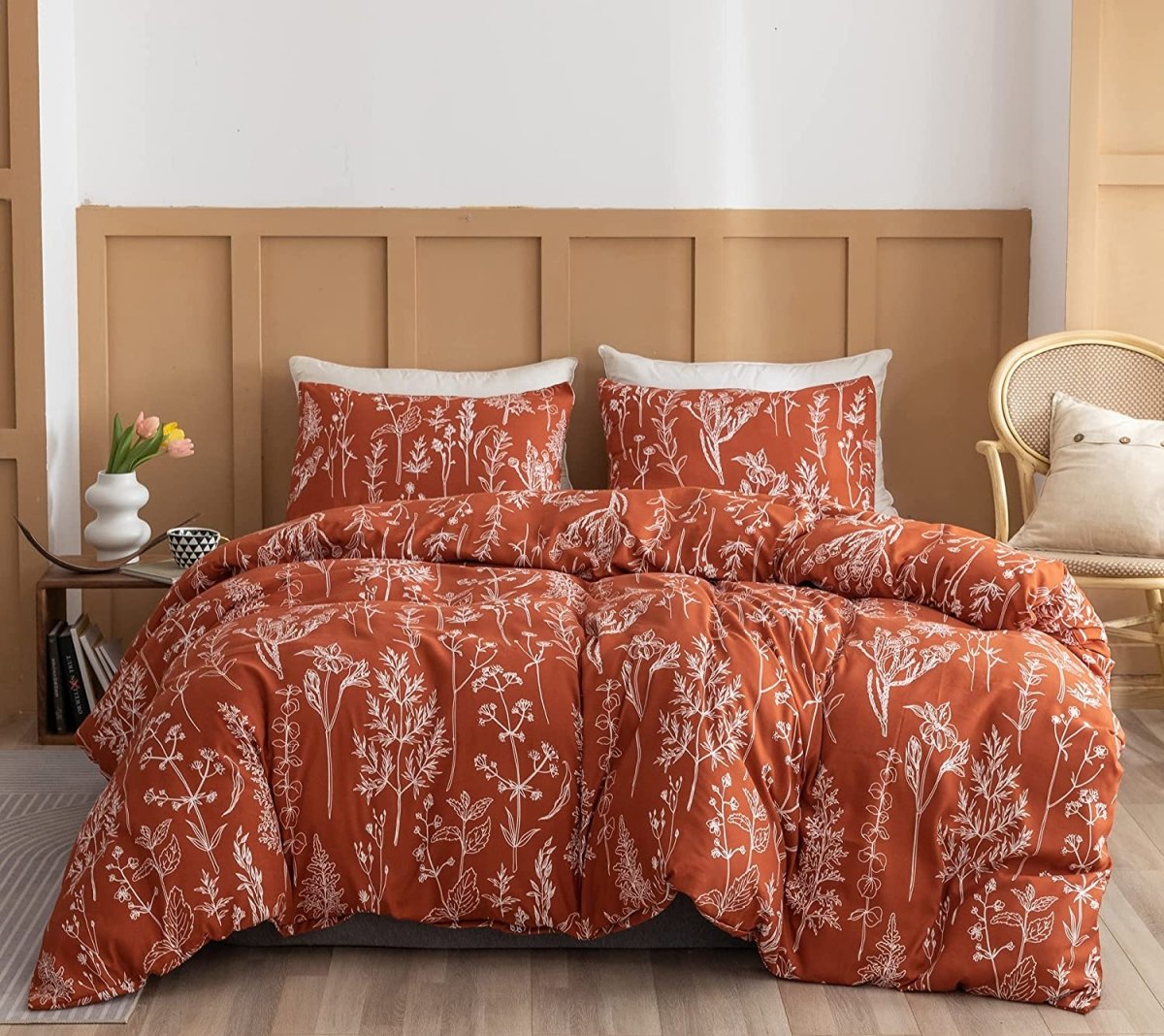 Enchanting Blooms: Luxuriously Soft 3 - Piece Floral Comforter Bedding Set - Any Linen